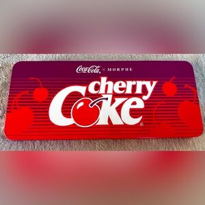 Morphe Cherry Coke Eyeshadow Palette